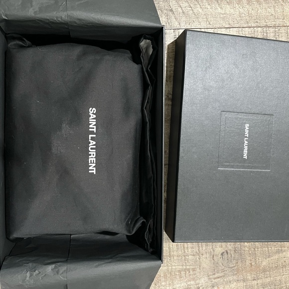 Gray YSL (only worn once!) - Picture 8 of 8